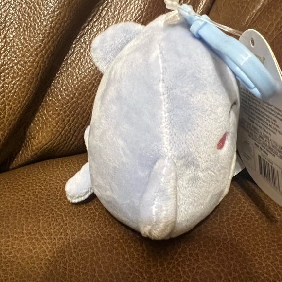 Squishmallows Samir the Whale 3.5” Clip! - Picture 4 of 6